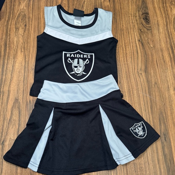 Raiders 2 Piece Girls Cheerleading Outfit Size Youth 4 - Picture 1 of 4